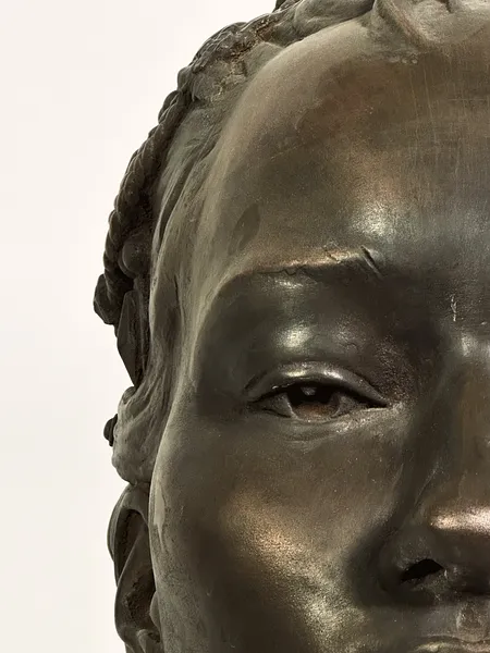 Зображення "Руслана Бронзова" від Дмитро Войтович, розмір: H 75, матеріали: Штучна бронза, медіум: Скульптура, серія: Особиста робота, ціна: $1500 Фото 6 з 7.