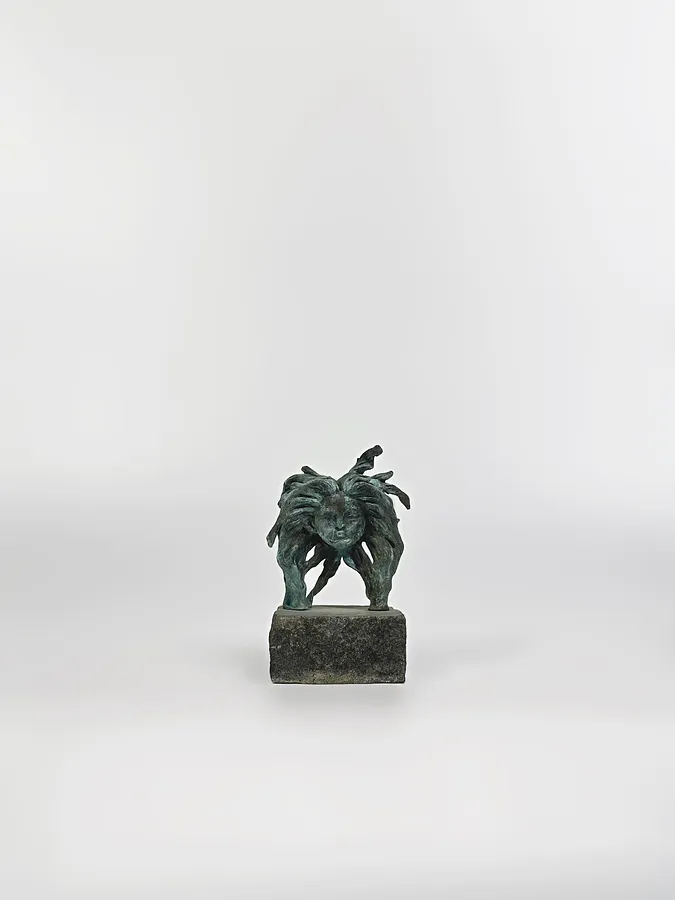 Зображення "Первісне Сонце" від Дмитро Войтович, розмір: 25 см, матеріали: Граніт, бронза, медіум: Скульптура, місто: Київ, серія: Первісні